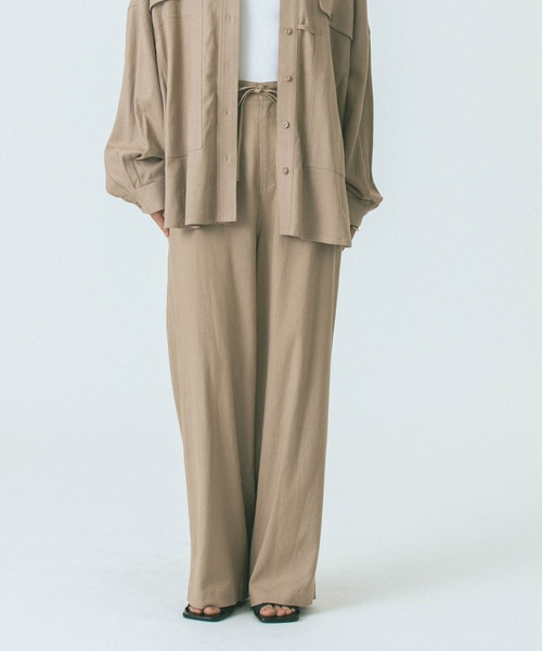 ROSE BUD(ローズバッド)の「(GENE HEAVENS)BIG POCKET PANTS(その他パンツ・レディース・ブラック/カーキ/ベージュ・ONE SIZE)」の2枚目の写真
