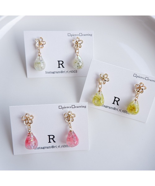tone（トーン）の「【R】818 ジルコニアフラワー×かすみ草ピアス(MA)（ピアス（両耳用）・レディース・グリーン・FREE）」の4枚目の写真