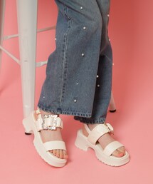 バックル付きギャザーサンダル