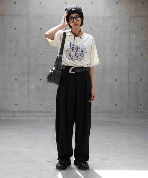 PAGEBOY（ページボーイ）の「ボタニカルシシュウＴシャツ（Tシャツ/カットソー・レディース・チャコールグレー/グリーン系その他4/ベージュ系その他・FREE）」の10枚目の写真