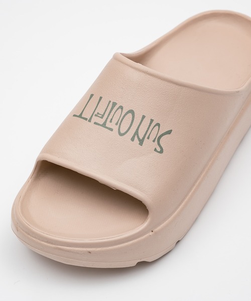 INTER FACTORY（インターファクトリー）の「moeka - SUNOUTFIT 厚底ロゴサンダル（サンダル・レディース・ベージュ・LARGE/MEDIUM/SMALL）」の21枚目の写真