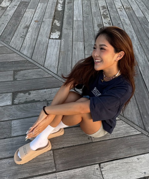 INTER FACTORY（インターファクトリー）の「moeka - SUNOUTFIT 厚底ロゴサンダル（サンダル・レディース・ベージュ・LARGE/MEDIUM/SMALL）」の7枚目の写真