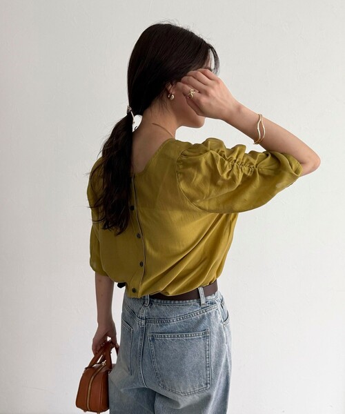 fredy emue（フレディエミュ）の「2WAYシアー袖ボリュームブラウス（シャツ/ブラウス・レディース・ブラック/オフホワイト/ベージュ/イエロー・38）」の11枚目の写真