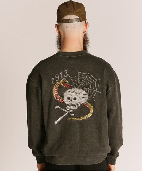 schott(ショット)の「Schott/ショット/PIGMENT SKULL AND SNAKE CREW SWEAT/ピグメント スカル アンド スネーク クルースウェット(スウェット・メンズ・レッド/ブルーグレー/ブラック・2XL/XL/L/M)」の15枚目の写真