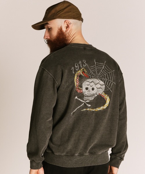schott(ショット)の「Schott/ショット/PIGMENT SKULL AND SNAKE CREW SWEAT/ピグメント スカル アンド スネーク クルースウェット(スウェット・メンズ・レッド/ブルーグレー/ブラック・2XL/XL/L/M)」の8枚目の写真