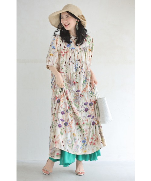 cawaii（カワイイ）の「季節を彩る花集めティアードロングワンピース（紐リボン付き）半袖バージョン（ワンピース・レディース・ベージュ・FREE）」の4枚目の写真