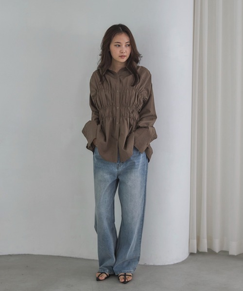 feepur（フェピュール）の「シャーリングアソートオーバーシャツ（シャツ/ブラウス・レディース・ブラウン/ブルー/グレー・MEDIUM）」の11枚目の写真