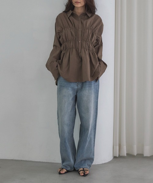 feepur（フェピュール）の「シャーリングアソートオーバーシャツ（シャツ/ブラウス・レディース・ブラウン/ブルー/グレー・MEDIUM）」の9枚目の写真