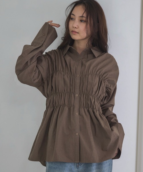 feepur（フェピュール）の「シャーリングアソートオーバーシャツ（シャツ/ブラウス・レディース・ブラウン/ブルー/グレー・MEDIUM）」の13枚目の写真