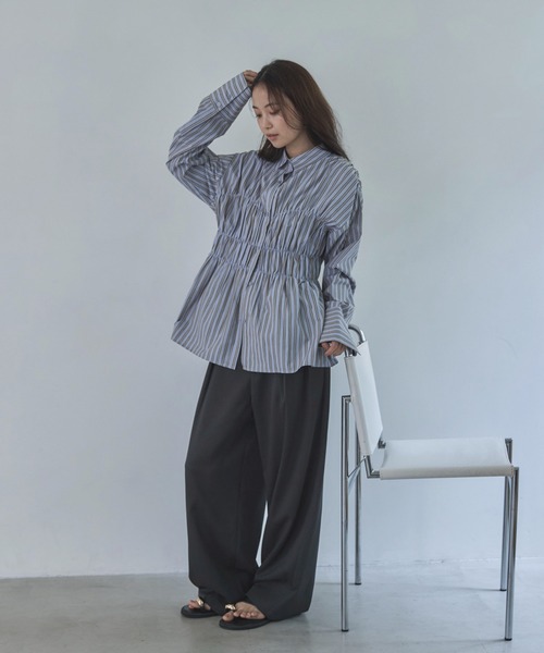 feepur（フェピュール）の「シャーリングアソートオーバーシャツ（シャツ/ブラウス・レディース・ブラウン/ブルー/グレー・MEDIUM）」の21枚目の写真