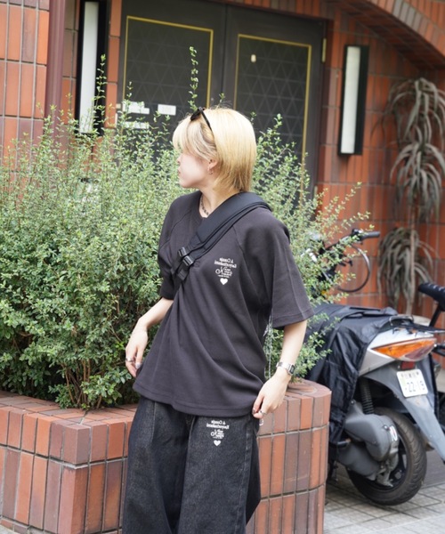 kaoyorinakami(カオヨリナカミ)の「Connie thermal henley tee / コニーサーマルヘンリーネックTシャツ(Tシャツ/カットソー・メンズ・ブラック/ホワイト・SMALL/MEDIUM/LARGE/X-LARGE)」の8枚目の写真