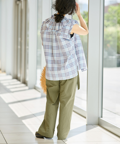 IENA LA BOUCLE（イエナラブークル）の「IENA LA BOUCLE C/Pポプリンフリルカラーシャツ（シャツ/ブラウス・レディース・ブラック/ブルー系その他・FREE）」の13枚目の写真