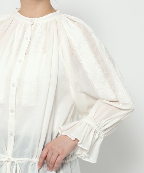 studio CLIP(スタディオクリップ)の「《高山都×INDIA IS BEAUTIFUL》コットンボイル刺繍ブラウス(シャツ/ブラウス・レディース・ブラック/ホワイト/グリーン・FREE)」の4枚目の写真