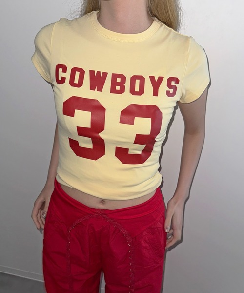 MEMECLE(メメクル)の「【 MEMECLE / メメクル 】33 プリントロゴ COWBOYS ぴちTシャツ(Tシャツ/カットソー・レディース・ピンク/ホワイト/レッド/イエロー/ネイビー・FREE)」の14枚目の写真