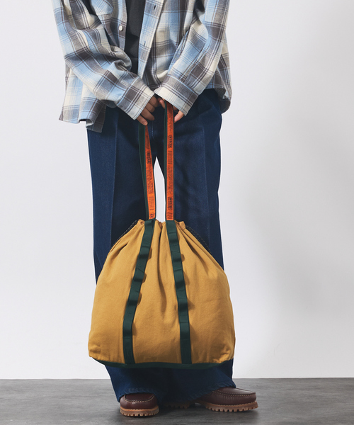 WEEKEND(ER)(ウィークエンダー)の「【WEEKEND(ER)/ウィークエンダー】CANVAS TOTE/トートバッグ/キャンバス/A4【WEB限定】(トートバッグ・メンズ・ブラウン/ブラック・フリー)」の2枚目の写真