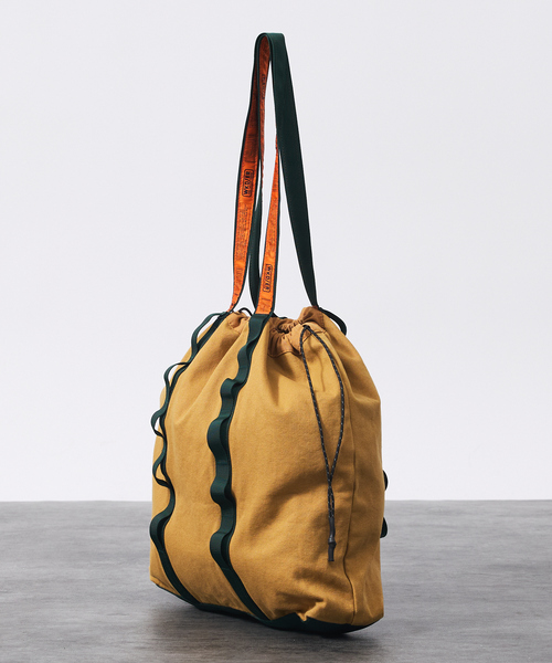 WEEKEND(ER)(ウィークエンダー)の「【WEEKEND(ER)/ウィークエンダー】CANVAS TOTE/トートバッグ/キャンバス/A4【WEB限定】(トートバッグ・メンズ・ブラウン/ブラック・フリー)」の6枚目の写真