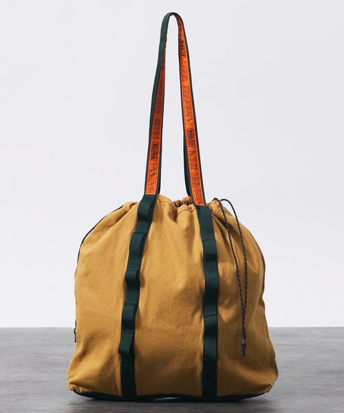 WEEKEND(ER)(ウィークエンダー)の「【WEEKEND(ER)/ウィークエンダー】CANVAS TOTE/トートバッグ/キャンバス/A4【WEB限定】(トートバッグ・メンズ・ブラウン/ブラック・フリー)」の7枚目の写真