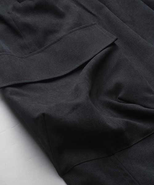 NO ID.（ノーアイディ）の「【NO ID.】Sarouel Cargo Trousers / サルエル カーゴ トラウザーズ（その他パンツ・メンズ・グレー/ブラック・2/1）」の4枚目の写真