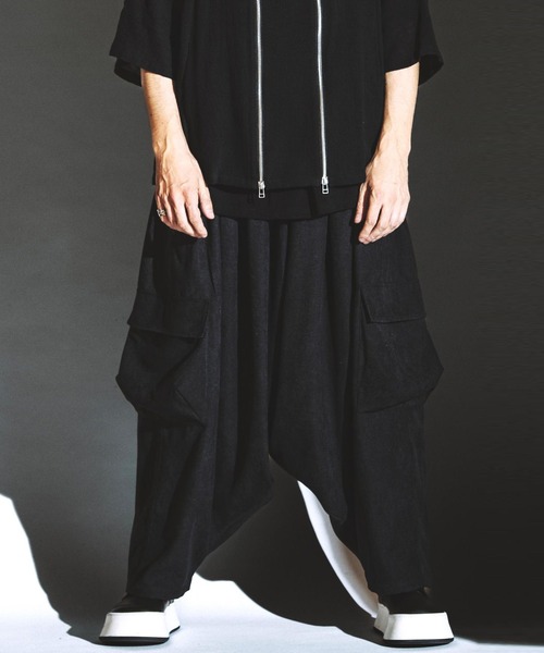 NO ID.（ノーアイディ）の「【NO ID.】Sarouel Cargo Trousers / サルエル カーゴ トラウザーズ（その他パンツ・メンズ・グレー/ブラック・2/1）」の15枚目の写真
