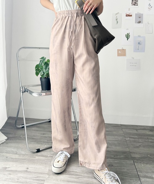 Amulet（アミュレット）の「着こなしにアクセントを添えてくれる　ニュアンス柄ストレートパンツ（その他パンツ・レディース・ベージュ/ブラック/ホワイト・M/L/XL/S）」の5枚目の写真