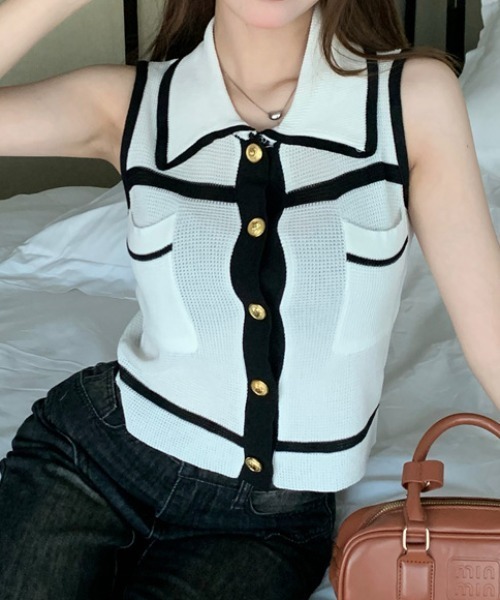 deux amour(ドゥーザムール)の「配色ライン襟付き前ボタンノースリスキッパートップス(Tシャツ/カットソー・レディース・ブルー/ブラック/ホワイト・FREE)」の14枚目の写真