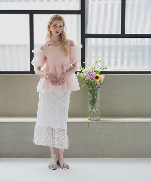 MERAKI（メラキ）の「オフショルパフスブラウス（シャツ/ブラウス・レディース・ピンク/ホワイト/ブルー・FREE）」の5枚目の写真