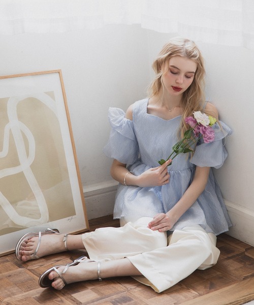 MERAKI（メラキ）の「オフショルパフスブラウス（シャツ/ブラウス・レディース・ピンク/ホワイト/ブルー・FREE）」の10枚目の写真