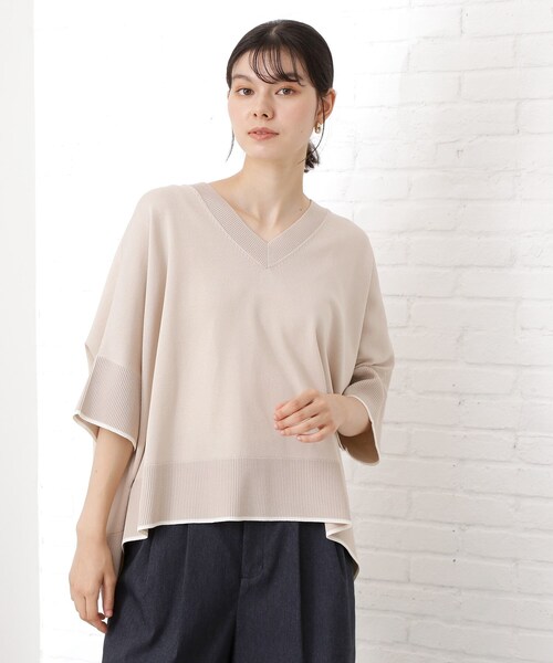 THE SHOP TK (ザ ショップ ティーケー )の「Vネックドルマンニット【毛玉になりにくい/洗濯機OK】(ニット/セーター・レディース・ブルー/ナチュラル/スミクロ・99)」の3枚目の写真