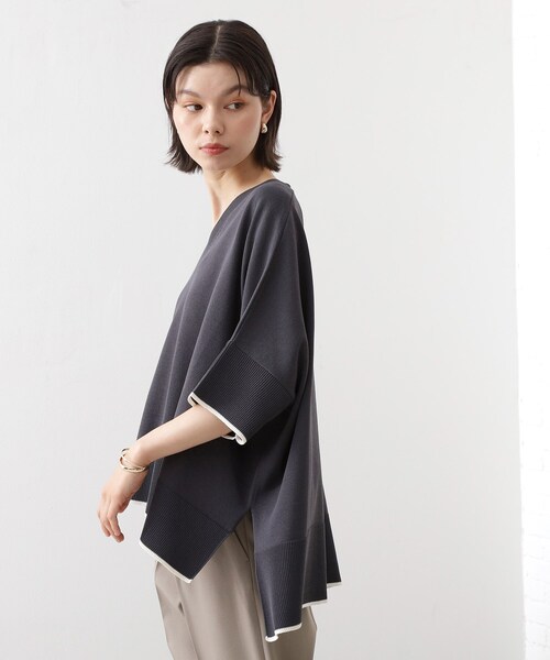 THE SHOP TK (ザ ショップ ティーケー )の「Vネックドルマンニット【毛玉になりにくい/洗濯機OK】(ニット/セーター・レディース・ブルー/ナチュラル/スミクロ・99)」の4枚目の写真