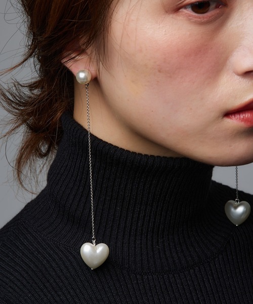 Narcissus（ナルシス）の「ハートパールロングピアス　オケージョン　パーティー（ピアス（両耳用）・レディース・その他1・FREE）」の2枚目の写真