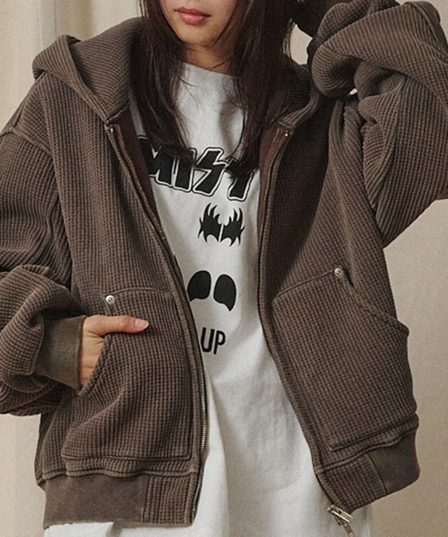 Universal Style Wear（ユニバーサルスタイルウェア）の「Universal Style Wear ピグメント "HUTON" フーディー（パーカー・メンズ・ブラウン/スミクロ/オフホワイト/カーキ・X-LARGE/LARGE/MEDIUM）」の9枚目の写真