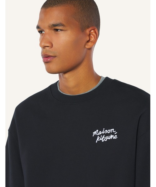 Maison Kitsune(メゾンキツネ)の「MAISON KITSUNE HANDWRITING COMFORT SWEATSHIRT(スウェット・メンズ・ブラック×ホワイト/グレー/ネイビー/アイボリー/ダークブラウン系・XL/L/M/S/XS)」の17枚目の写真