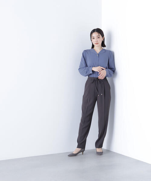 NATURAL BEAUTY BASIC（ナチュラルビューティーベーシック）の「◇【ちょうど、いい服】世渡り上手パンツ（その他パンツ・レディース・ブラック/カーキ/チャコールグレー/オフホワイト・LARGE/SMALL/MEDIUM）」の22枚目の写真