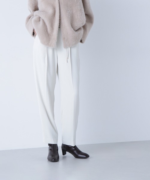 NATURAL BEAUTY BASIC（ナチュラルビューティーベーシック）の「◇【ちょうど、いい服】世渡り上手パンツ（その他パンツ・レディース・ブラック/カーキ/チャコールグレー/オフホワイト・LARGE/SMALL/MEDIUM）」の5枚目の写真