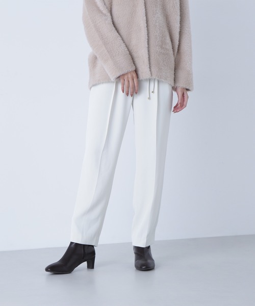 NATURAL BEAUTY BASIC（ナチュラルビューティーベーシック）の「◇【ちょうど、いい服】世渡り上手パンツ（その他パンツ・レディース・ブラック/カーキ/チャコールグレー/オフホワイト・LARGE/SMALL/MEDIUM）」の11枚目の写真