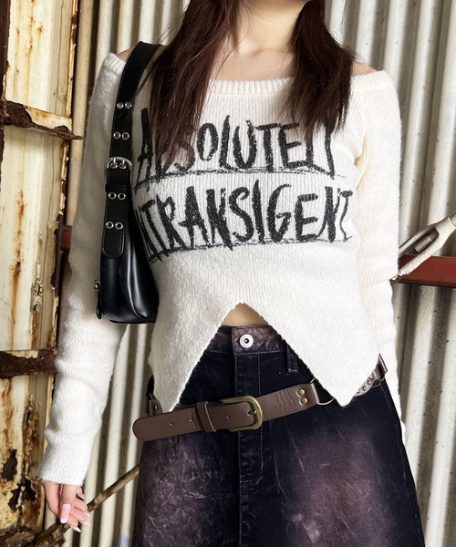 SPIRALGIRL(スパイラルガール)の「ラメロゴオフショルダーニット(ニット/セーター・レディース・ピンク/ホワイト/ブラック/ブルー・FREE)」の2枚目の写真