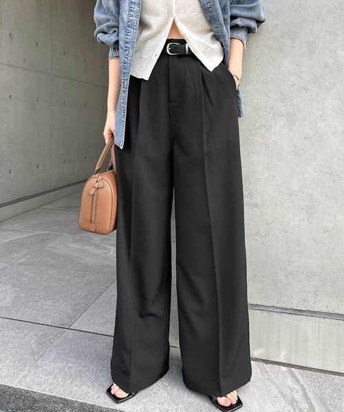 andme(アンドミー)の「タックスラックスワイドパンツ(スラックス・レディース・ブラック/ベージュ/ホワイト/ブラウン・M/L)」の1枚目の写真