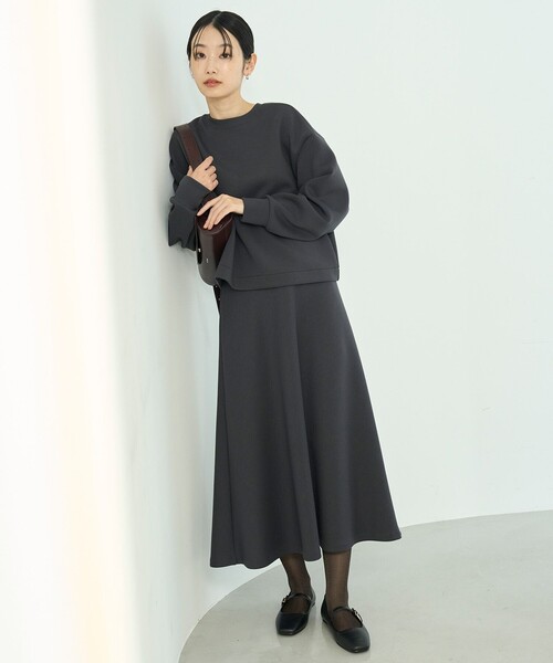 UNFILO(アンフィーロ)の「【2WAY】BEAUTY FORM JERSEY ハーフZIP プルオーバー(スウェット・レディース・グレー系/ベージュ系/ライトグレー系/ダークブラウン系/ブルー系/ブラック系・X-LARGE)」の14枚目の写真