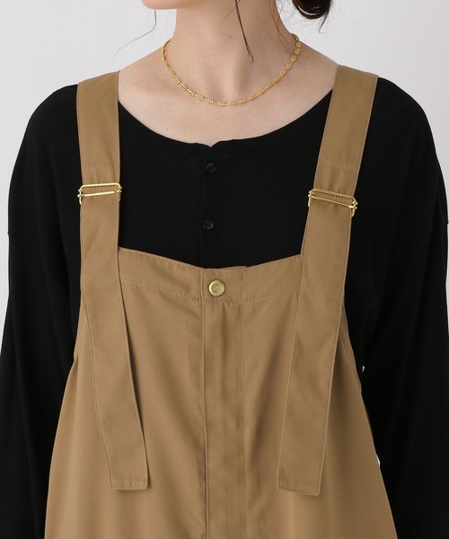 Elura（エルーラ）の「UNIVERSAL OVERALL別注 サロペット/588177（サロペット/オーバーオール・レディース・キャメル/ブラック・FREE）」の13枚目の写真