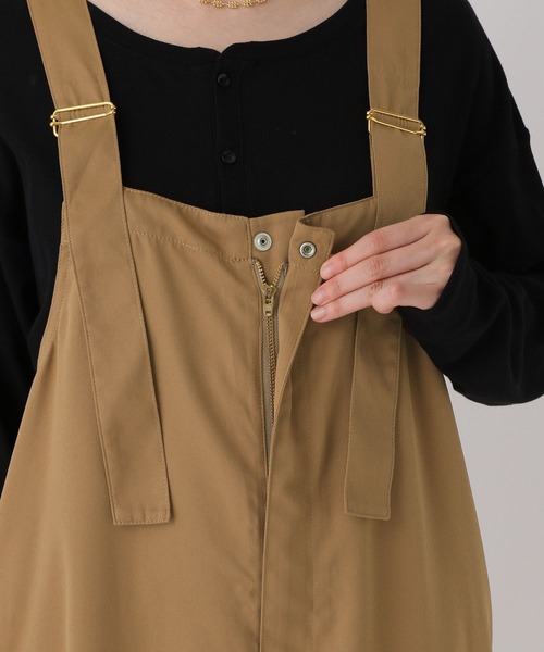 Elura（エルーラ）の「UNIVERSAL OVERALL別注 サロペット/588177（サロペット/オーバーオール・レディース・キャメル/ブラック・FREE）」の17枚目の写真