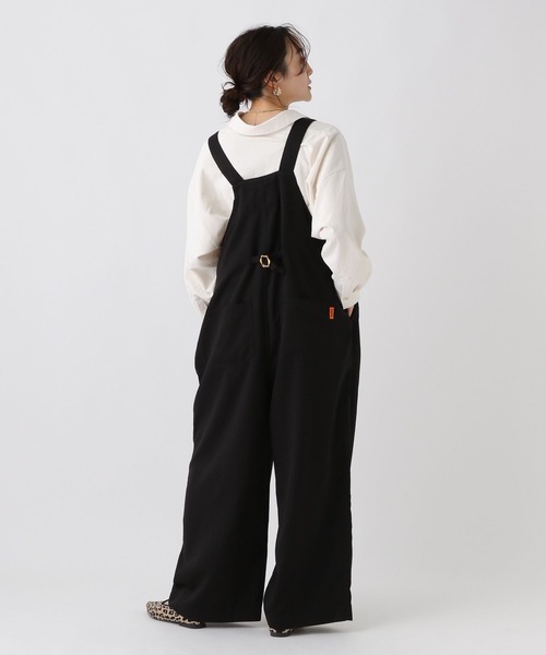 Elura（エルーラ）の「UNIVERSAL OVERALL別注 サロペット/588177（サロペット/オーバーオール・レディース・キャメル/ブラック・FREE）」の5枚目の写真