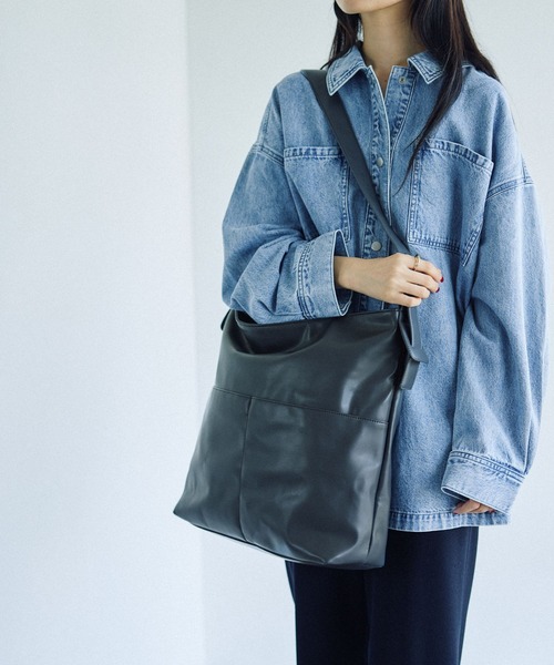 LEPSIM（レプシィム）の「ビッグワンショルバッグ　579071（ショルダーバッグ・レディース・グレー/ブラック・ONE SIZE）」の2枚目の写真