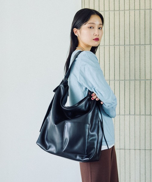 LEPSIM（レプシィム）の「ビッグワンショルバッグ　579071（ショルダーバッグ・レディース・グレー/ブラック・ONE SIZE）」の16枚目の写真