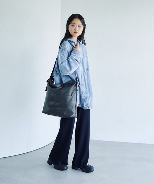 LEPSIM（レプシィム）の「ビッグワンショルバッグ　579071（ショルダーバッグ・レディース・グレー/ブラック・ONE SIZE）」の20枚目の写真