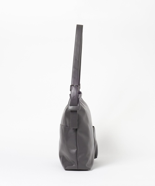 LEPSIM（レプシィム）の「ビッグワンショルバッグ　579071（ショルダーバッグ・レディース・グレー/ブラック・ONE SIZE）」の10枚目の写真