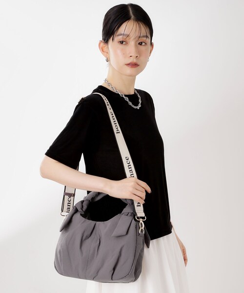 THE SHOP TK (ザ ショップ ティーケー )の「ロゴショルダー付きナイロンミニボストン(ショルダーバッグ・レディース・ブラック/ナチュラル/スミクロ・00)」の8枚目の写真