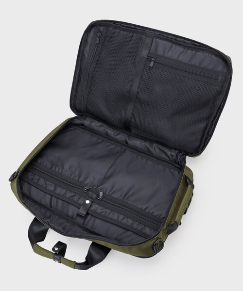 TAKEO KIKUCHI（タケオキクチ）の「【3WAY】ラージキャパシティ ブリーフバッグ（ビジネスバッグ・メンズ・ブラック/ネイビー/モスグリーン・00）」の6枚目の写真