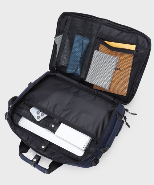 TAKEO KIKUCHI（タケオキクチ）の「【3WAY】ラージキャパシティ ブリーフバッグ（ビジネスバッグ・メンズ・ブラック/ネイビー/モスグリーン・00）」の13枚目の写真