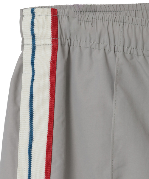 CONVERSE TOKYO（コンバーストウキョウ）の「SIDE LINE NYLON TRACK PANTS（その他パンツ・レディース・カーキ/ブラック/チャコールグレー/ライトグレー・SMALL/MEDIUM）」の9枚目の写真