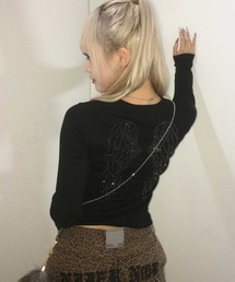 .KOM（ドットコム）の「A'GEM/9 × .kom 『.KOM/ドットケーオーエム』Y2K 背中ラインストーン羽デザイン 長袖Tシャツ/カットソー（Tシャツ/カットソー）」